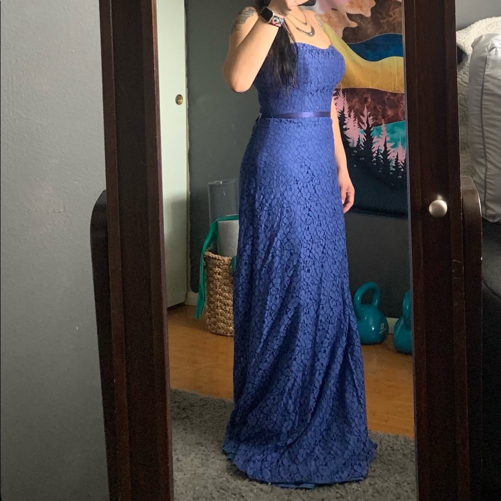 Lace sweetheart maxi gown Belsoie